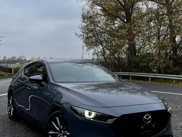 2019 Mazda 3 IV (BP), серый, 1700000 рублей - вид 1