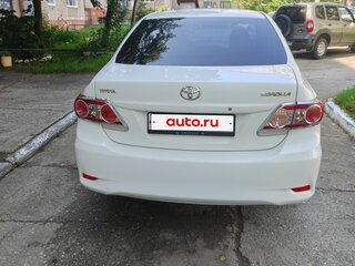 2011 Toyota Corolla X (E140, E150) Рестайлинг, белый, 1050000 рублей, вид 5