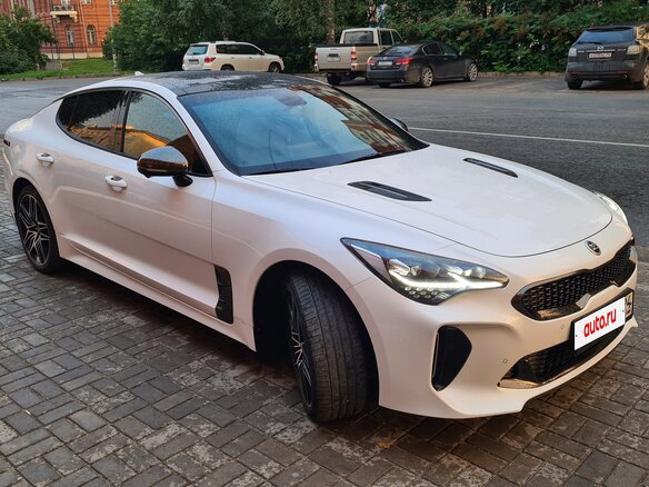 2021 Kia Stinger I Рестайлинг, белый, 3700000 рублей - вид 16