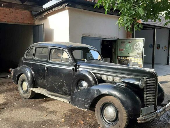 1942 Buick Special I, чёрный - вид 2