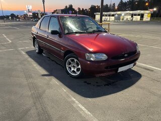 1997 Ford Escort V Рестайлинг 2, красный, 150000 рублей, вид 3
