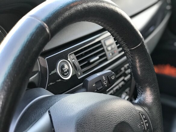2011 BMW 3 серии 320i V (E90/E91/E92/E93) Рестайлинг, золотистый - вид 15