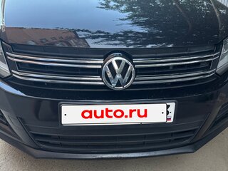 2016 Volkswagen Tiguan I Рестайлинг, чёрный, 1430000 рублей, вид 2