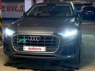 2019 Audi Q8 45 TDI I (4M), серый, 6990000 рублей, вид 2