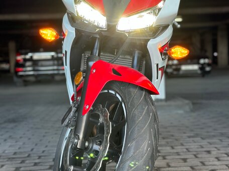 2017 Honda CBR 500 R, белый, 650000 рублей, вид 1