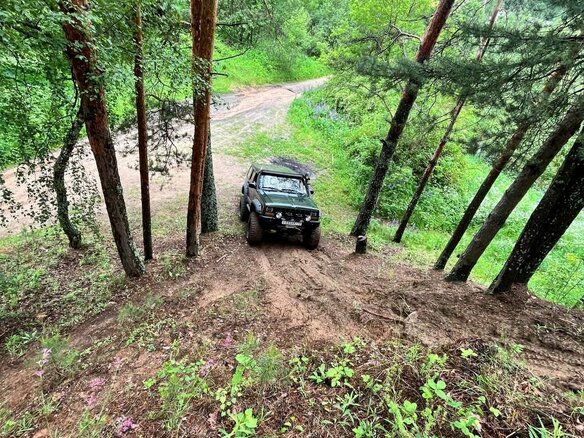 1997 Jeep Cherokee II (XJ) Рестайлинг, зелёный - вид 24