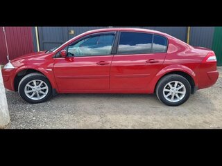2008 Renault Megane II Рестайлинг, красный, 530000 рублей, вид 2