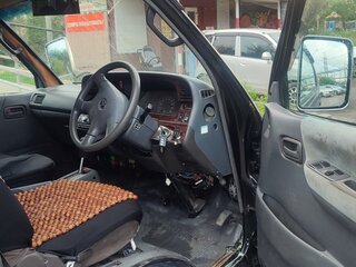 2002 Toyota HiAce H100, чёрный, 650000 рублей, вид 5