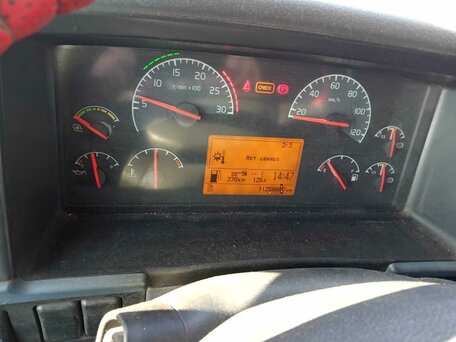 2007 Volvo FH, синий, 2500000 рублей, вид 3