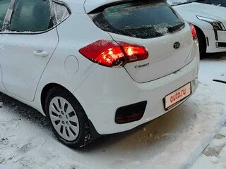 2015 Kia Ceed II Рестайлинг, белый, 1125000 рублей, вид 5