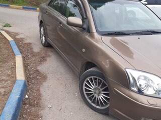2004 Toyota Avensis II, коричневый, 777000 рублей, вид 3