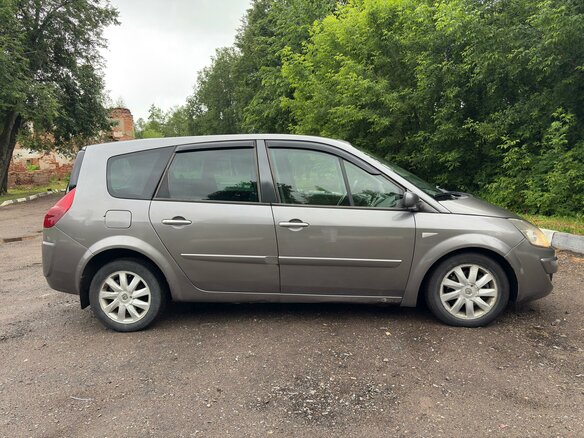 2008 Renault Scenic Grand II Рестайлинг, серый, 799900 рублей - вид 3