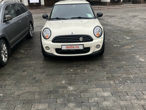 2011 Mini Hatch One II (R56) Рестайлинг, белый - вид 2