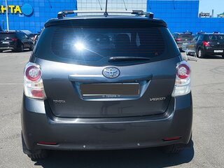 2010 Toyota Verso I, серый, 1200000 рублей, вид 5