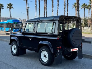 2007 Land Rover Defender 90 I Рестайлинг, чёрный, 5200000 рублей, вид 3