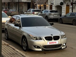 2005 BMW 5 серии 525i V (E60/E61), серебристый, 1700000 рублей, вид 1