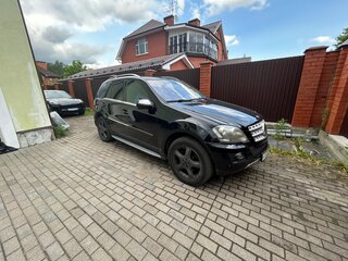 2009 Mercedes-Benz M-Класс 350 II (W164) Рестайлинг, чёрный, 1250000 рублей, вид 4