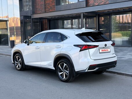 2019 Lexus NX 300h I Рестайлинг, белый, 3250000 рублей, вид 4
