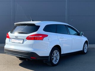2018 Ford Focus III Рестайлинг, белый, 900000 рублей, вид 5