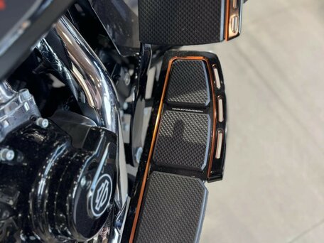 2024 Harley-Davidson CVO Street Glide, оранжевый, 4900000 рублей, вид 5