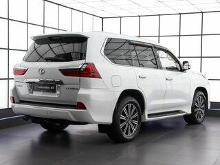 2017 Lexus LX 450d III Рестайлинг 2, белый, 6249000 рублей, вид 4