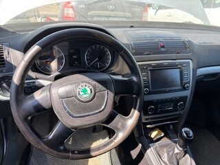 2012 Skoda Octavia II (A5) Рестайлинг, серебристый, 367000 рублей, вид 5