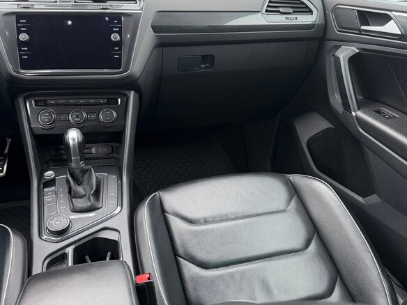 2018 Volkswagen Tiguan II, белый, 2150000 рублей - вид 13