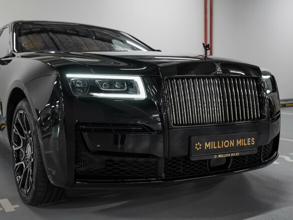 2023 Rolls-Royce Ghost Black Badge II (Series I), чёрный, 35000000 рублей - вид 4