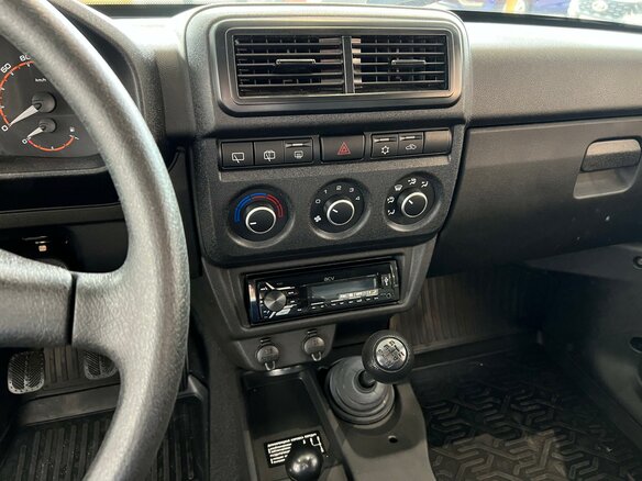 2026 Lada (ВАЗ) Niva Legend I Рестайлинг, чёрный, 1365000 рублей - вид 7