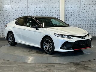 2021 Toyota Camry VIII (XV70) Рестайлинг, белый, 2500000 рублей, вид 1