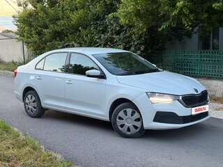 2021 Skoda Rapid II, жёлтый, 1370000 рублей, вид 4