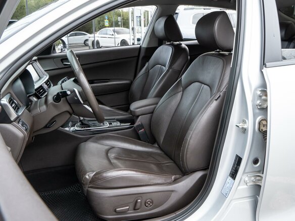2019 Kia Optima IV Рестайлинг, серебристый, 1923400 рублей - вид 12