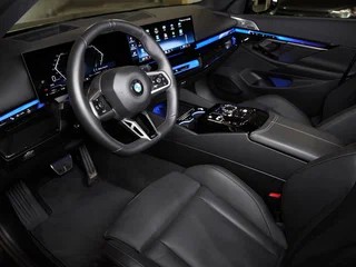 2025 BMW 5 серии 540d xDrive VIII (G60/G61/G68), серый, 13475000 рублей, вид 2