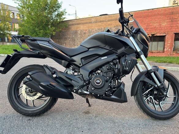 2019 Bajaj Dominar 400, чёрный