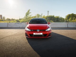 2014 Volkswagen Golf GTI VII, красный, 2100000 рублей, вид 3