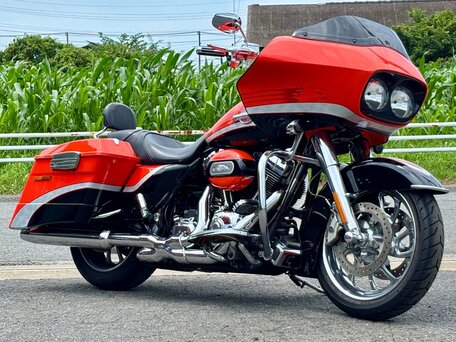 2009 Harley-Davidson CVO Road Glide, красный, 885000 рублей, вид 3