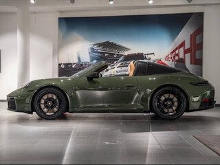 2026 Porsche 911 Targa 4 GTS VIII (992) Рестайлинг, зелёный, 39900000 рублей, вид 3