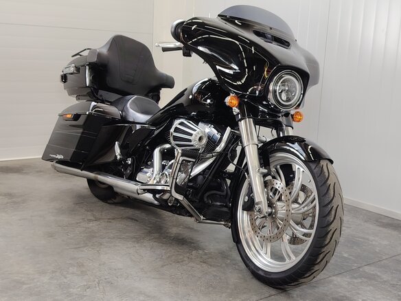 2015 Harley-Davidson Street Glide Special, чёрный, 1159000 рублей - вид 1