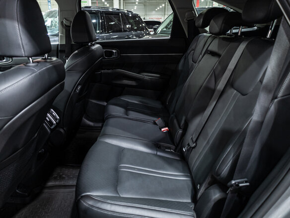 2024 Kia Sorento IV Рестайлинг, серый, 4790000 рублей - вид 17
