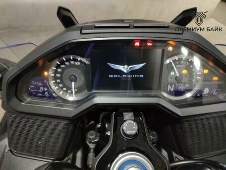 2026 Honda GL 1800 Gold Wing, серый, 3899000 рублей, вид 5