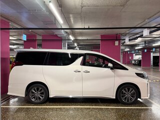 2019 Toyota Alphard III Рестайлинг, белый, 5500000 рублей, вид 4