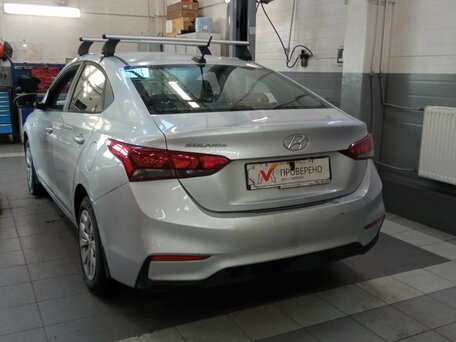 2018 Hyundai Solaris II, серебристый, 699000 рублей, вид 4
