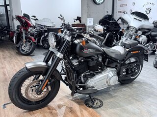 2021 Harley-Davidson Softail Slim, серый, 1899000 рублей, вид 4