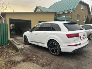 2019 Audi Q7 II (4M), белый, 4099000 рублей, вид 5