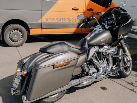 2018 Harley-Davidson Road Glide Special, серый, 1590000 рублей, вид 2