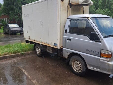 2012 Hyundai Porter, серебристый, 350000 рублей, вид 2