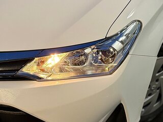 2019 Toyota Corolla Axio XI (E160, E170) Рестайлинг 2, белый, 1450000 рублей, вид 4