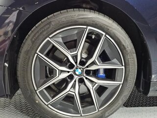2026 BMW 5 серии 523d xDrive VIII (G60/G61/G68), синий, 8150861 рублей, вид 5