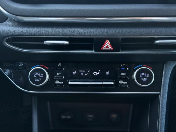 2020 Hyundai Sonata VIII (DN8), серебристый, 2215000 рублей - вид 23