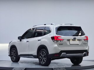 2023 Subaru Forester V Рестайлинг, белый, 3056095 рублей, вид 5